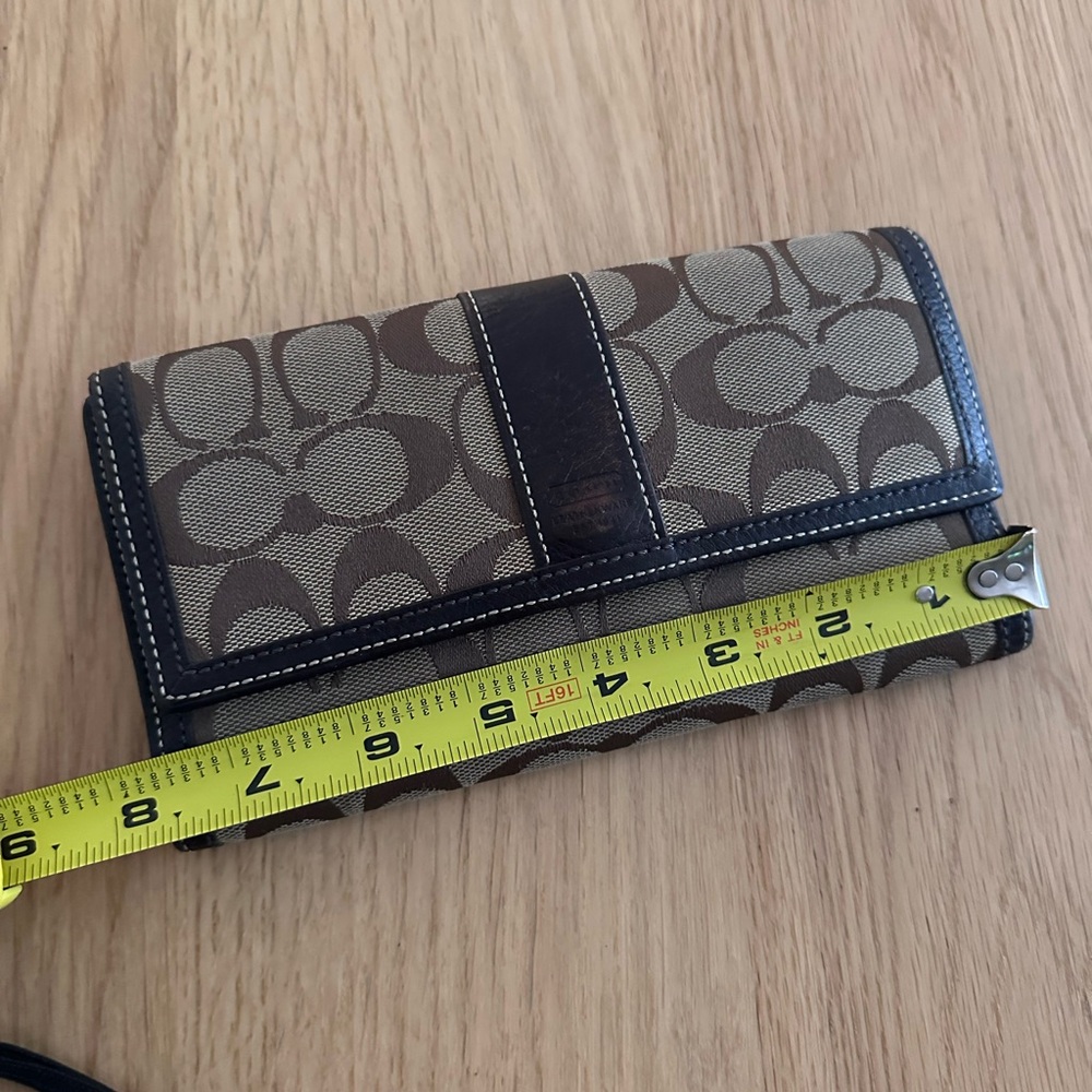 Coach tri-fold wallet - Picture 8 of 12